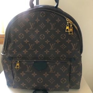 1
Authentic Louis Vuitton Monogram Canvas Palm